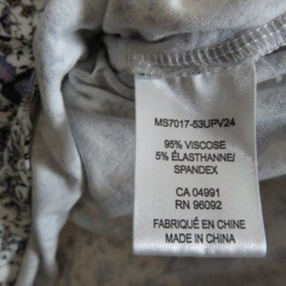 Floral Blue Cream Shirt Flutter Sleeve Top Fleur Bleue Stretch Casual Pattern Sm - Picture 4 of 5